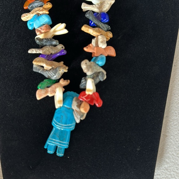 Native American Zuni Fetish Necklace - Picture 10 of 16